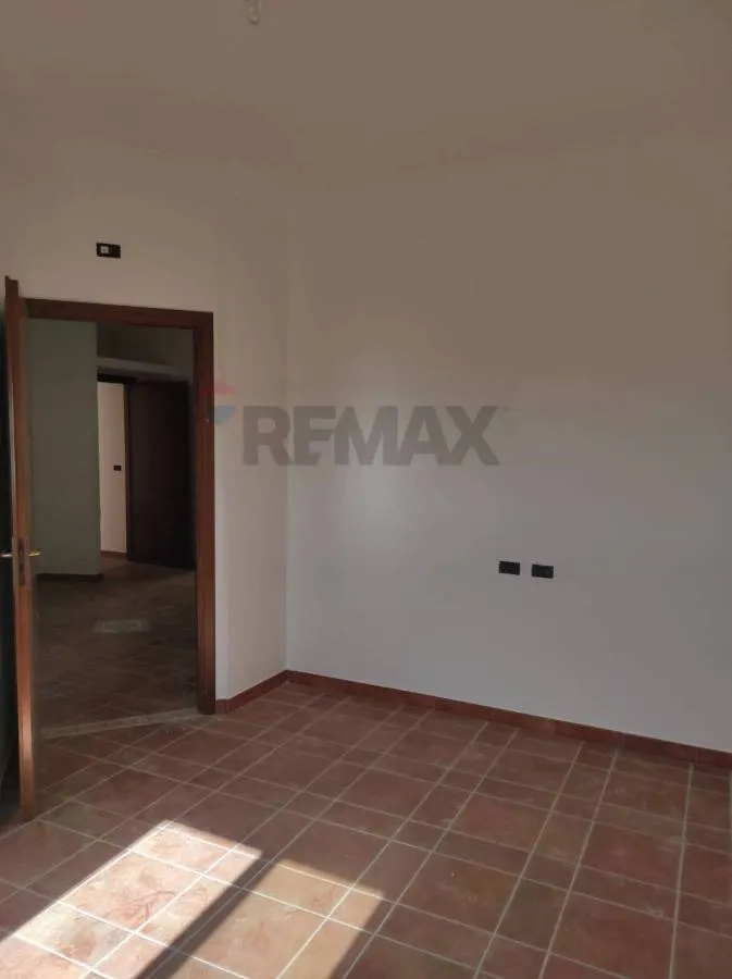 Pièces - Prestigious Apartment with Double Exposure in Favara