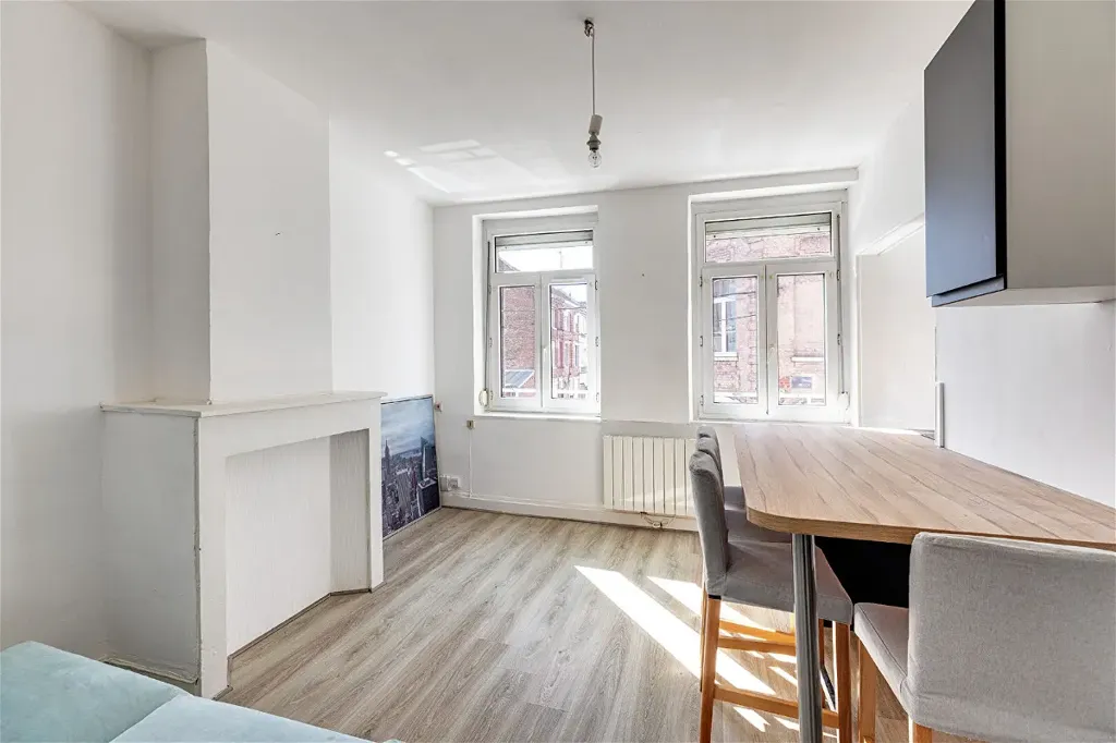 Salle à manger - Appartement Traversant à Lille Montebello