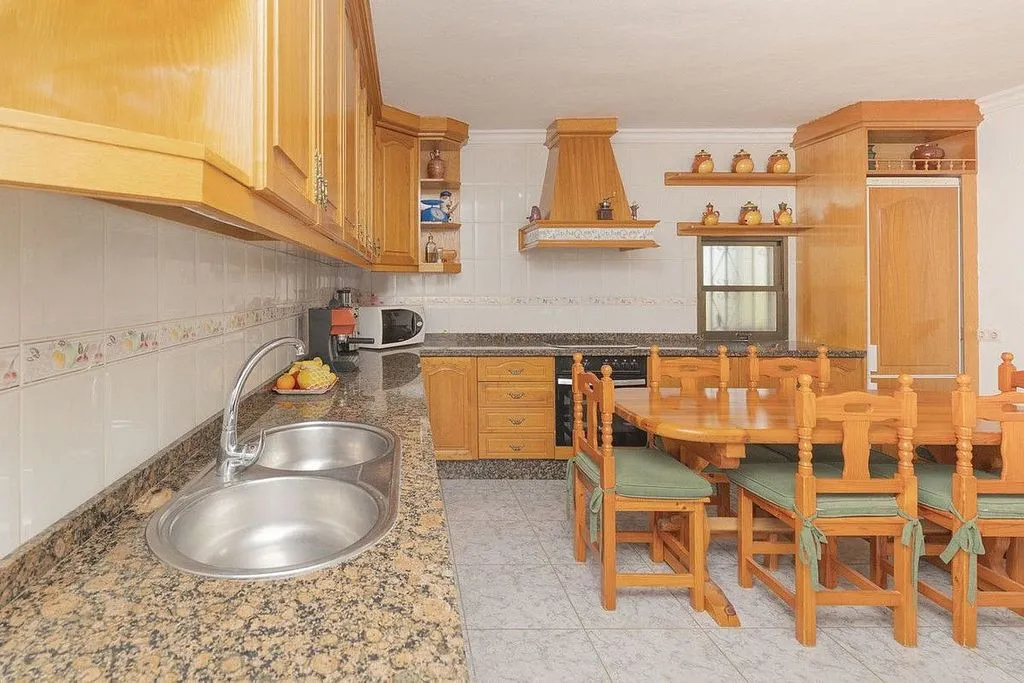 Cuisine - Chalet with Pool and Terrace in Marbella