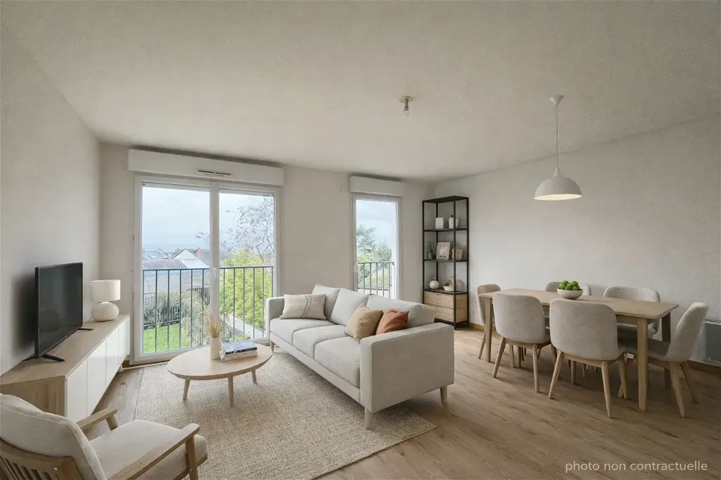 3-Bed Apartment with Parking in Nantes