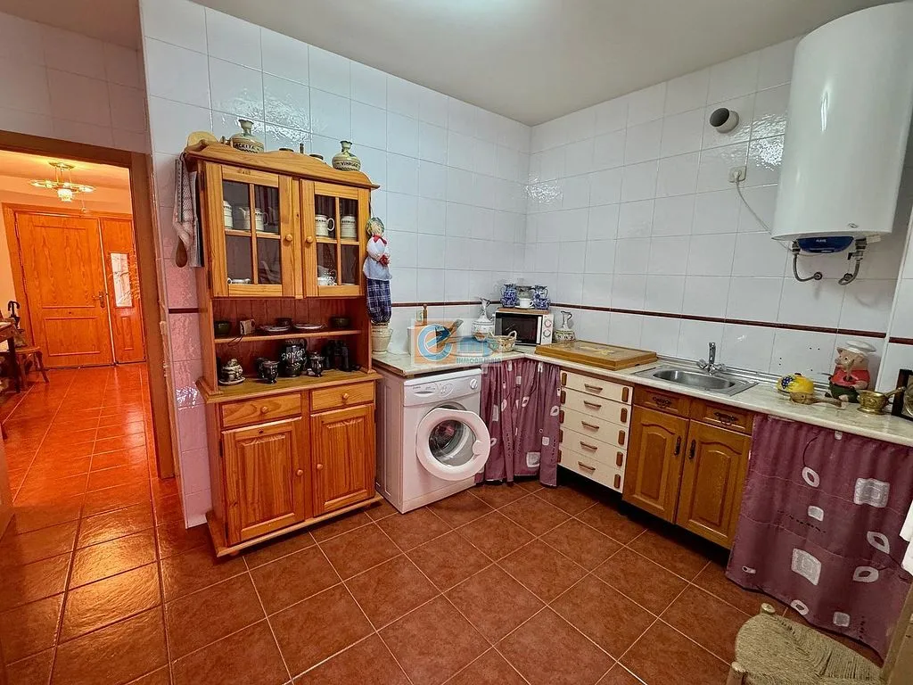 Cuisine - Chalet with Pool and Terraces in Palomeque