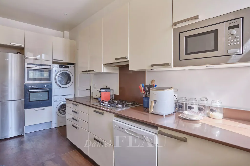 Köök - Duplex Apartment with Terraces in Paris 17th