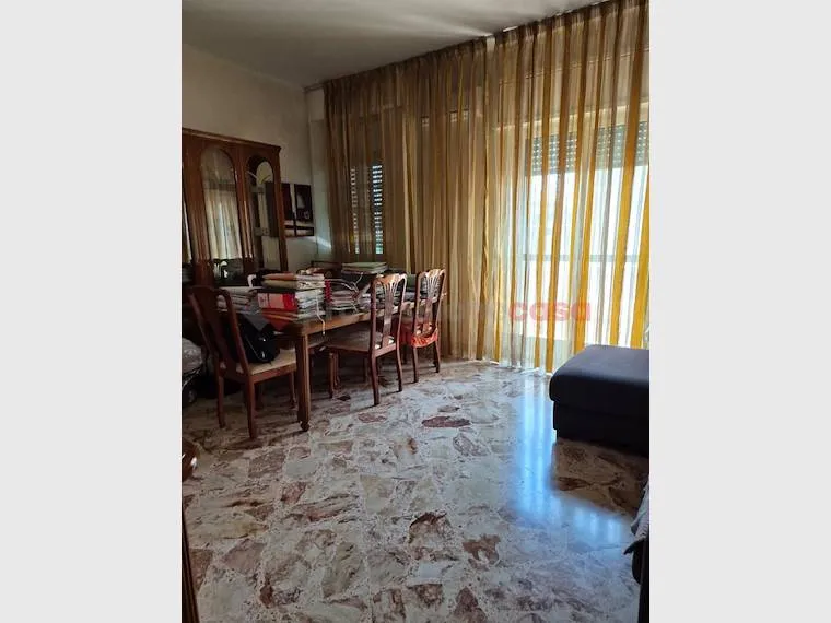 Dining Room - Bright 3-Room Apartment in Brindisi