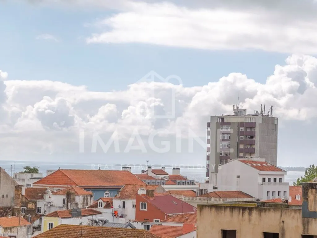 Terrasse - Luxury Apartment with Central Location in Setúbal