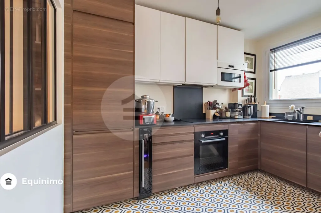 Cuisine - Appartement Traversant avec Balcon à Paris