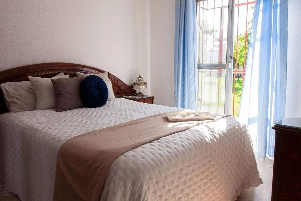 Bedrooms - Chalet with Air Conditioning in La Rinconada