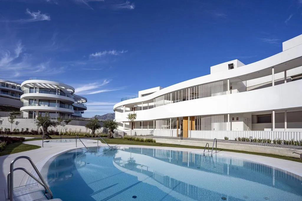 Pool - Luxury Apartment with Sea View in Benahavís