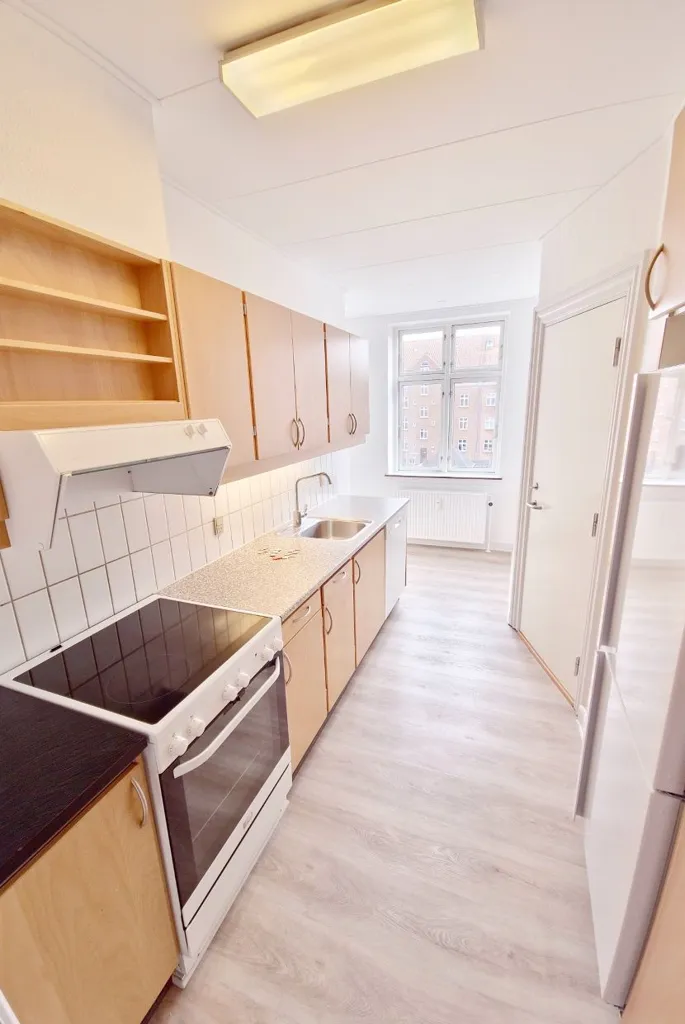 Cuisine - Bright 2-Bedroom Apartment with Parking in Denmark