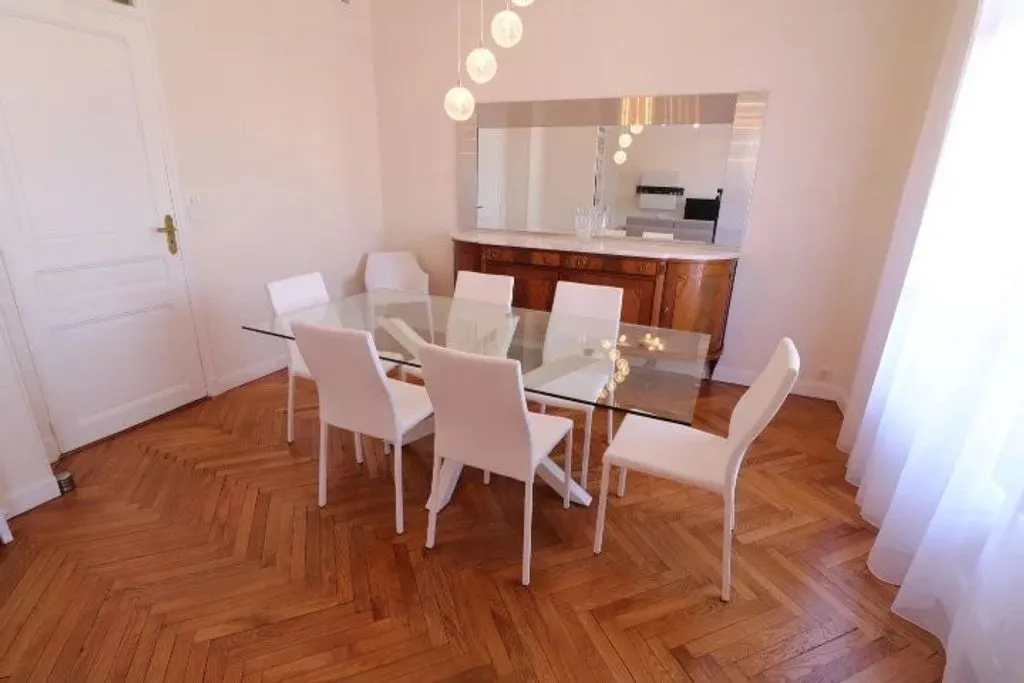 Dining Room - Luxury Flat with Balcony in Cannes
