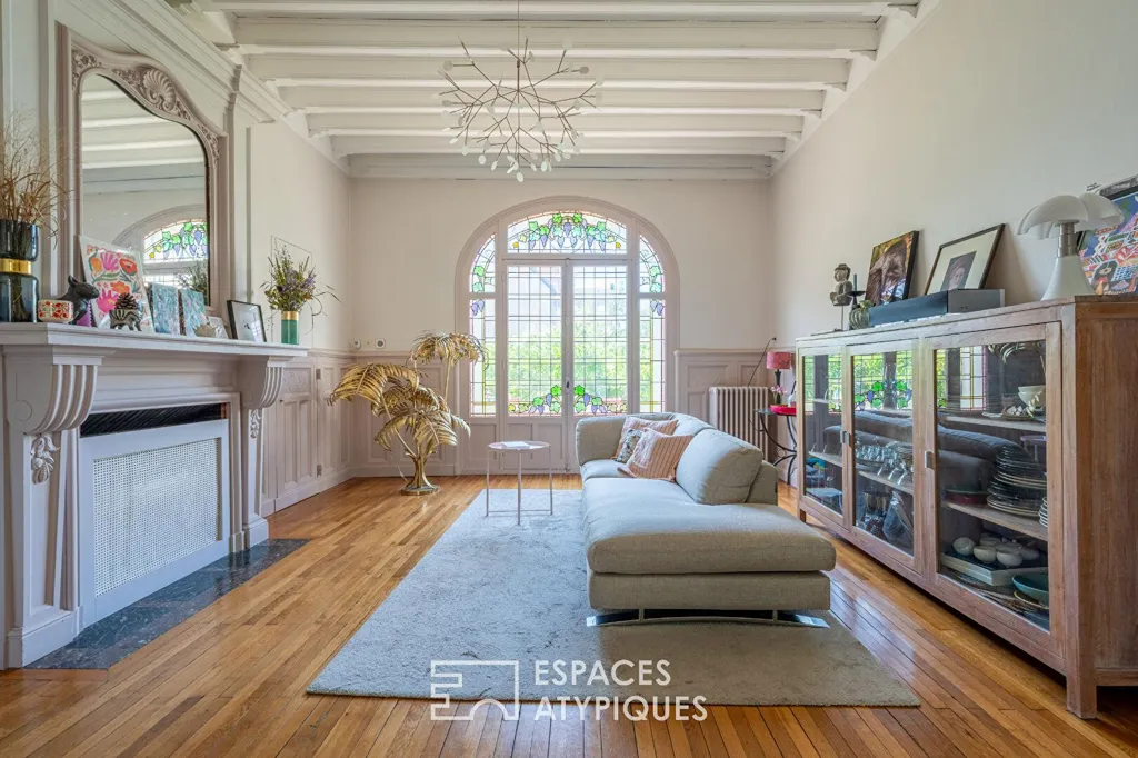 Living Room - Art Deco Townhouse with Garden in Tours