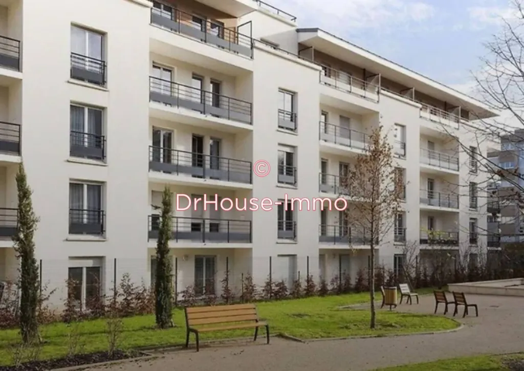 Välivaade - Studio with Parking in Le Port-Marly