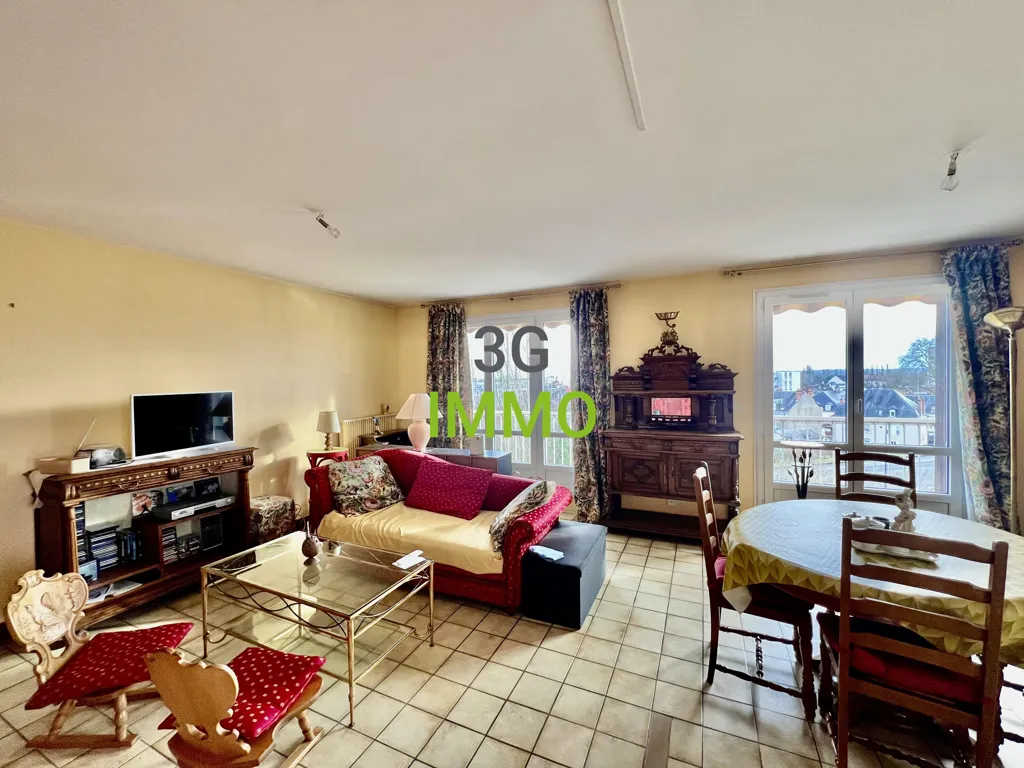 Séjour - Appartement 2 Chambres avec Balcon à Nevers