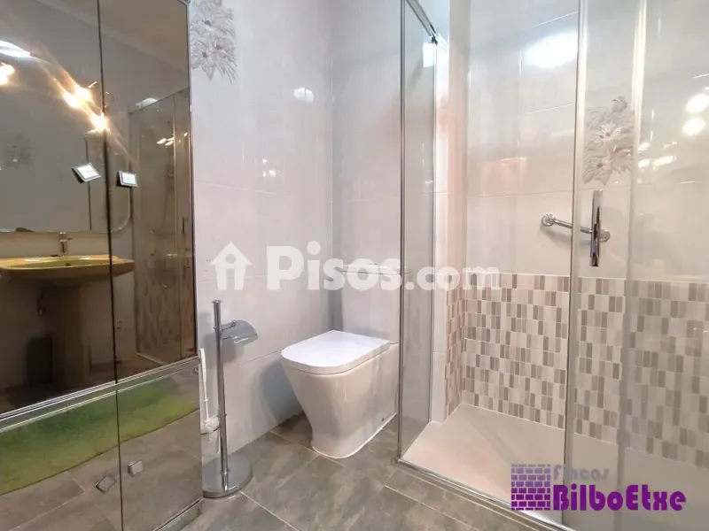 Salles de bain - Corner Flat with River Views in La Peña