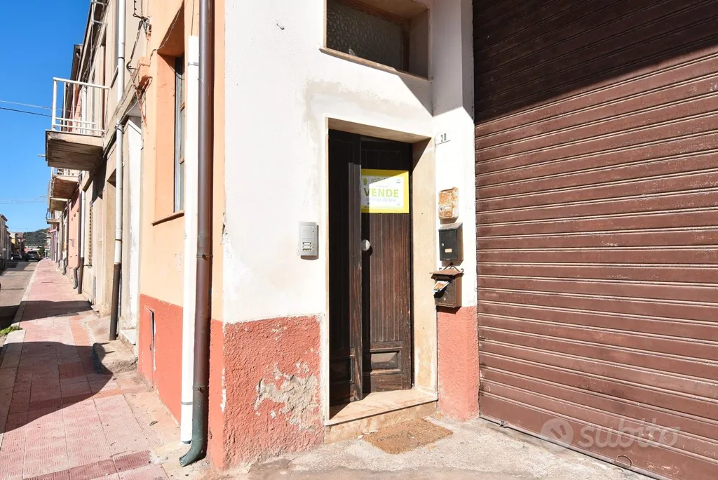 Extérieur - Spacious First-Floor Apartment in Sertinu, Macomer