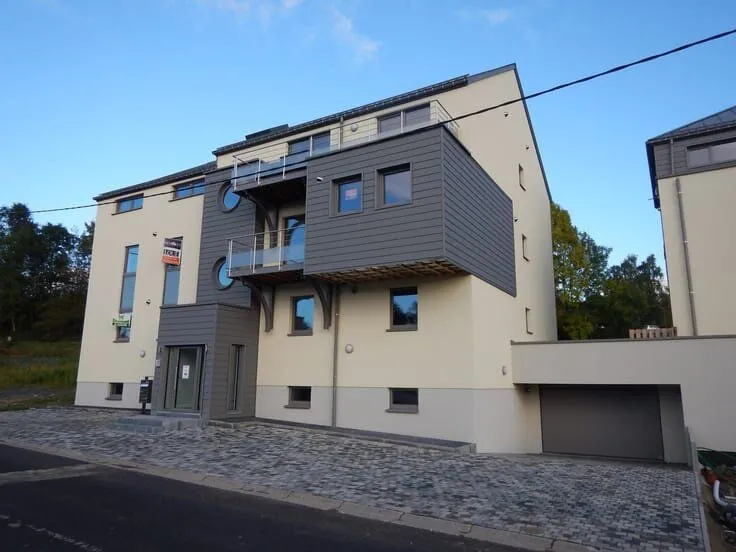 Extérieur - Appartement Lumineux avec Terrasse à Habay