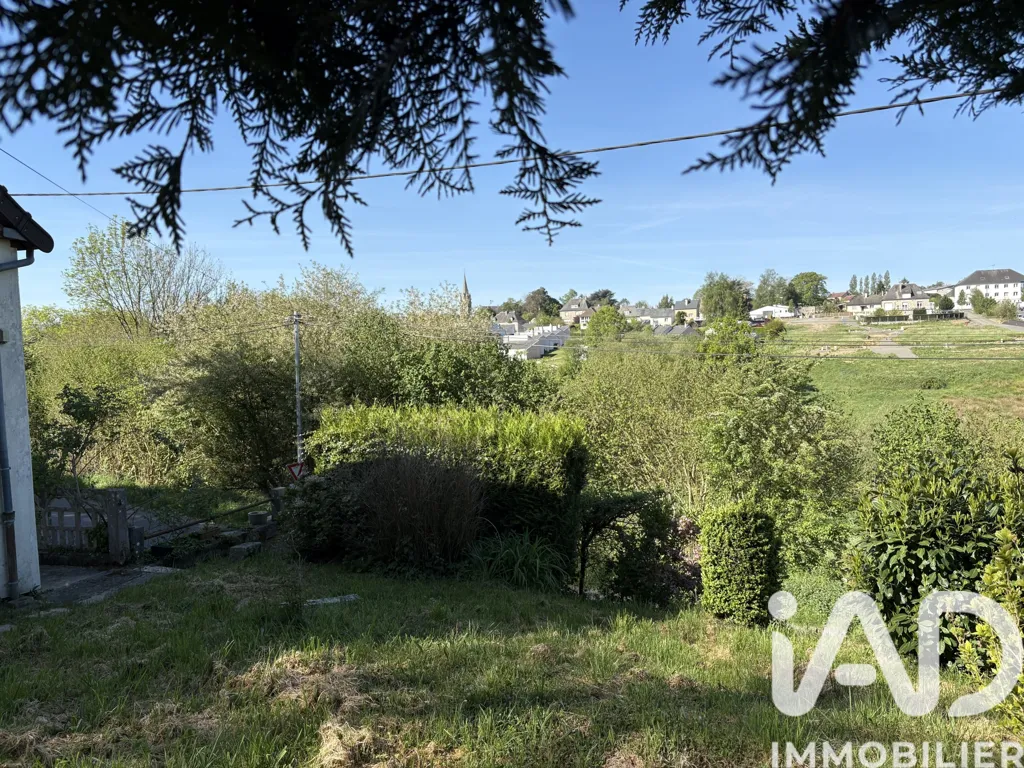 Aed - Charming Bocage House with River View in Domjean