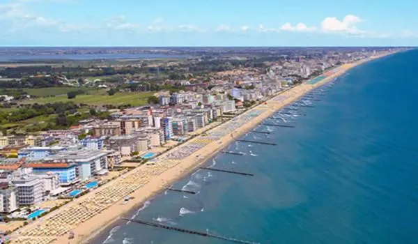 Rented Apartment with Terraced View in Jesolo