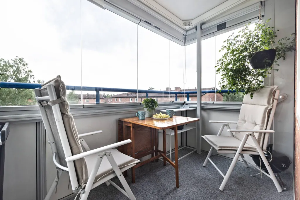 Balcon - Apartment with Large Balcony in Gustavsberg