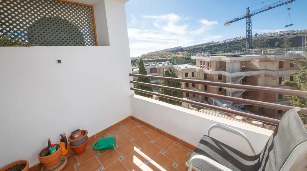 Balcon - 2-Bed Apartment with Terrace in La Duquesa, Manilva