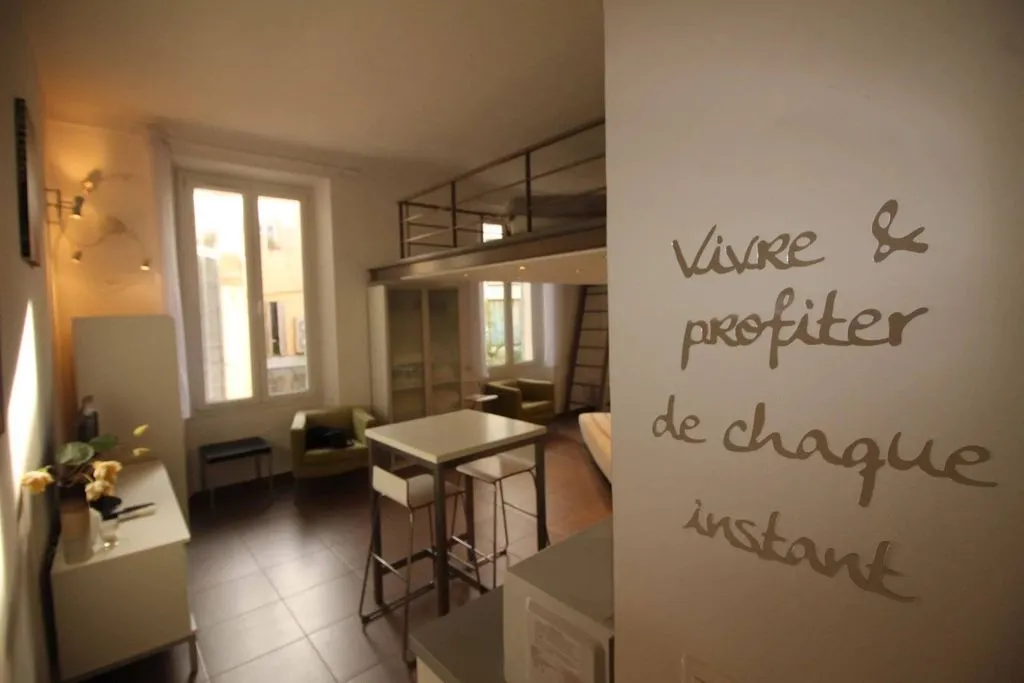 Elutuba - Luxury Studio with Mezzanine in Cannes