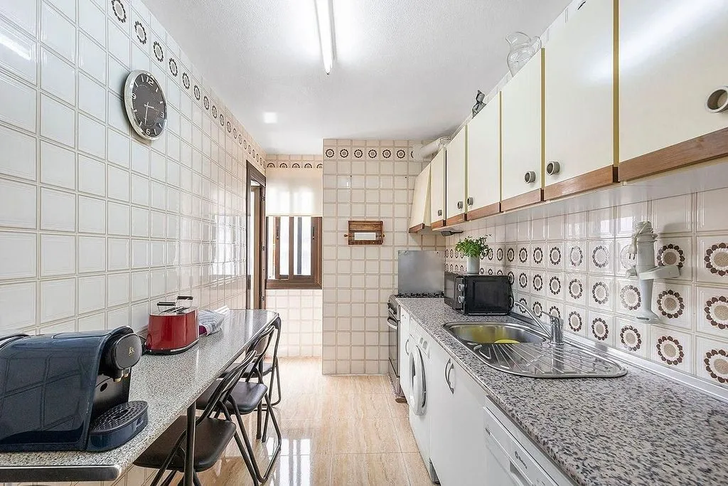 Kitchen - 3-Bed Apartment with Terrace in El Acequión