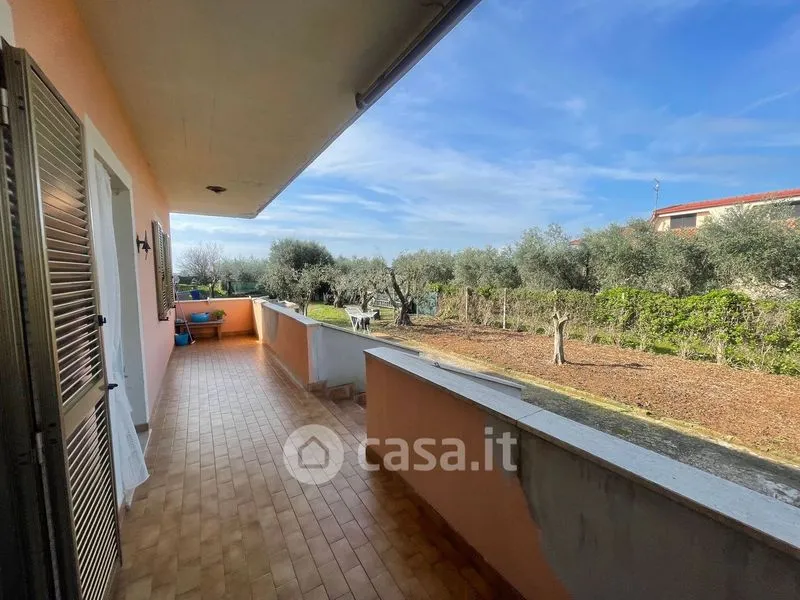 Terrass - Villa with Private Garden in Cerveteri