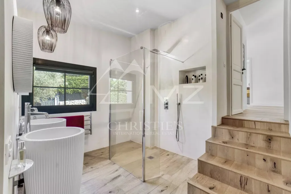 Bagni - Renovated Villa with Pool in Valbonne
