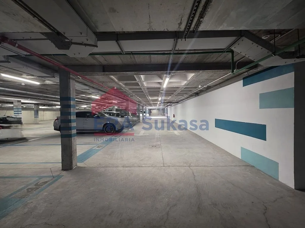 Garage - Penthouse with Sea View in Avenida Resistiré