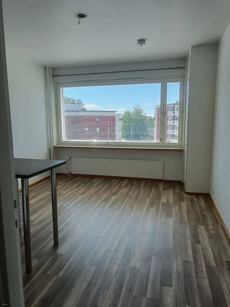 Bureau - Apartment with Garden in Hyvinkää Centre