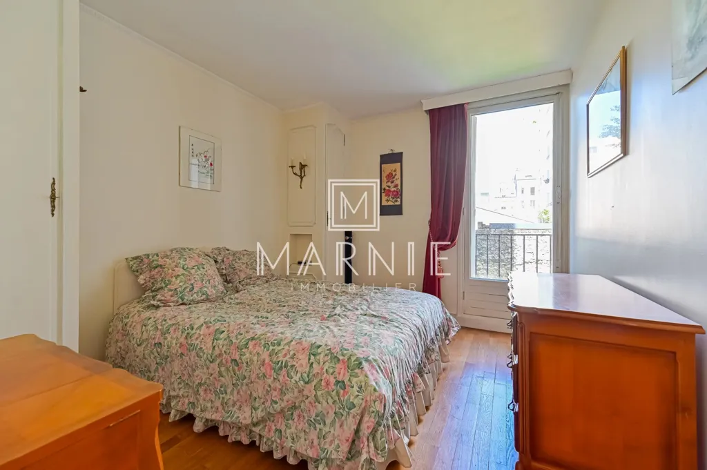 Appartement 4 pièces à Paris 15ème