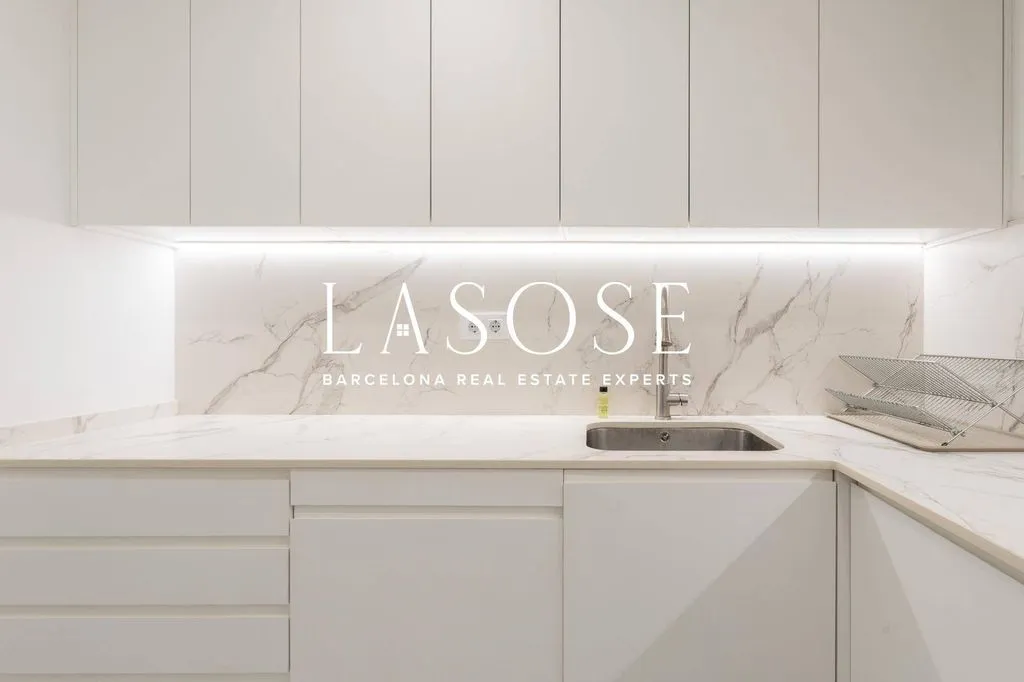 Köök - Luxury Apartment with Balcony in Eixample