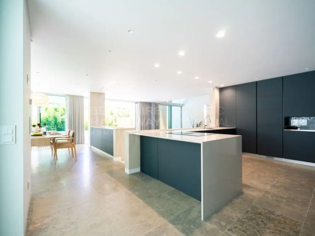 Kitchen - Luxury Duplex with Pool in Cascais