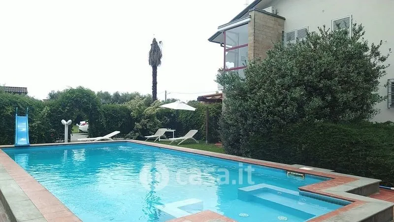 Bassein - Villa with Pool in Centre, Massa