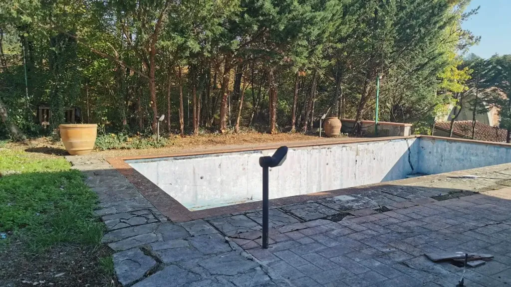 Pool - Villa with Pool in Borgo San Lorenzo