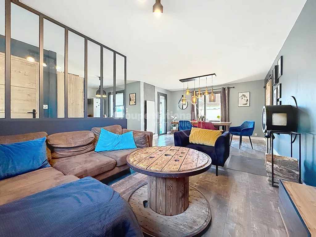 Séjour - Villa avec Piscine et Garage à Mollégès
