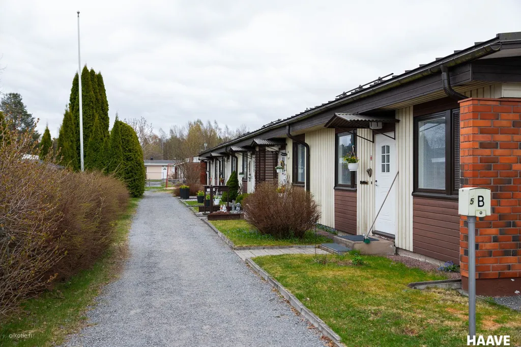 Exterior - Modernised Flat with Sauna in Uusiniitty
