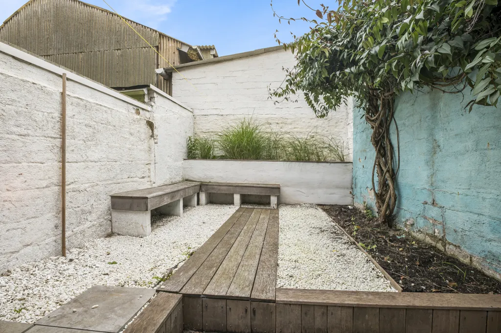 Aed - House with Courtyard in Gent