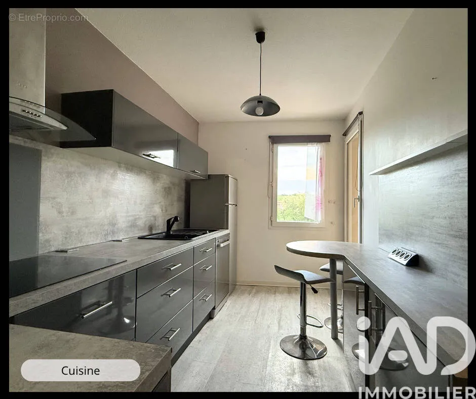 Cocina - T3 with Terrace and Garonne View in Muret Centre