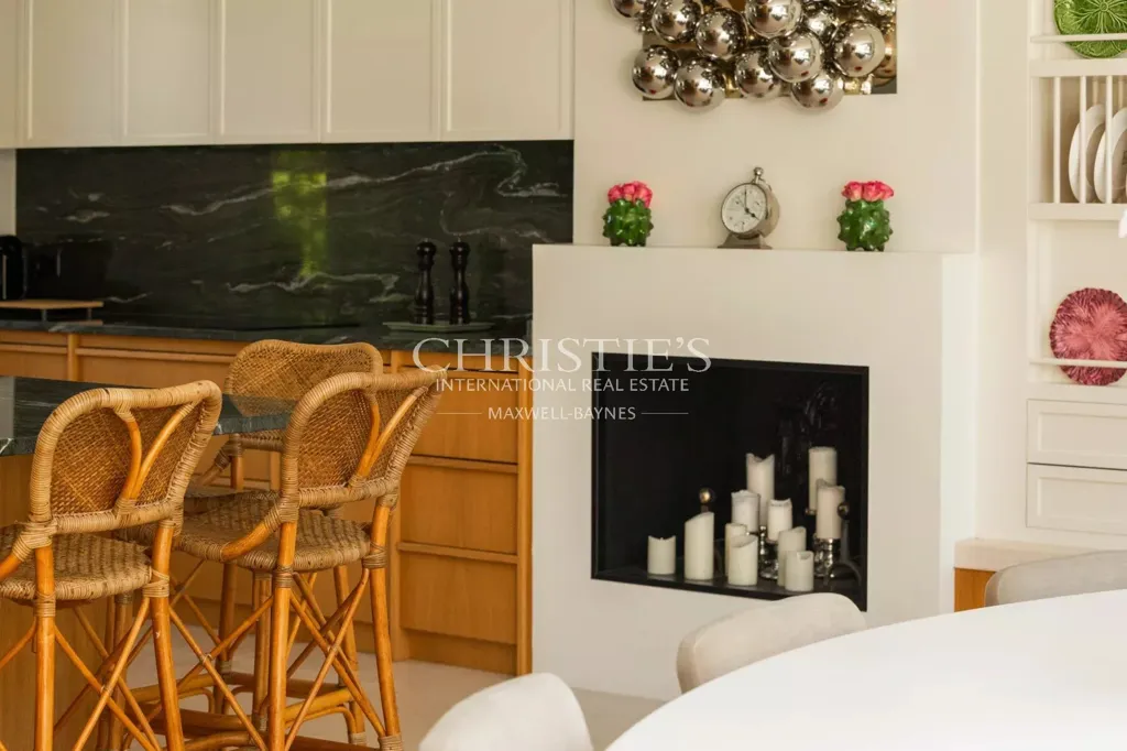 Cuisine - Maison en Pierre avec Piscine au Cœur de Caudéran