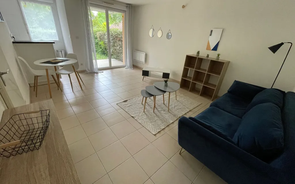 Séjour - Appartement Meublé avec Piscine à Limoges