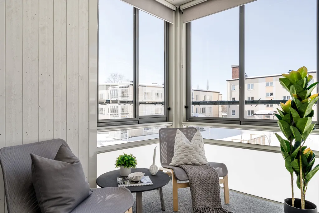 Rõdu - Modernised Apartment with West-Facing Balcony in Skellefteå