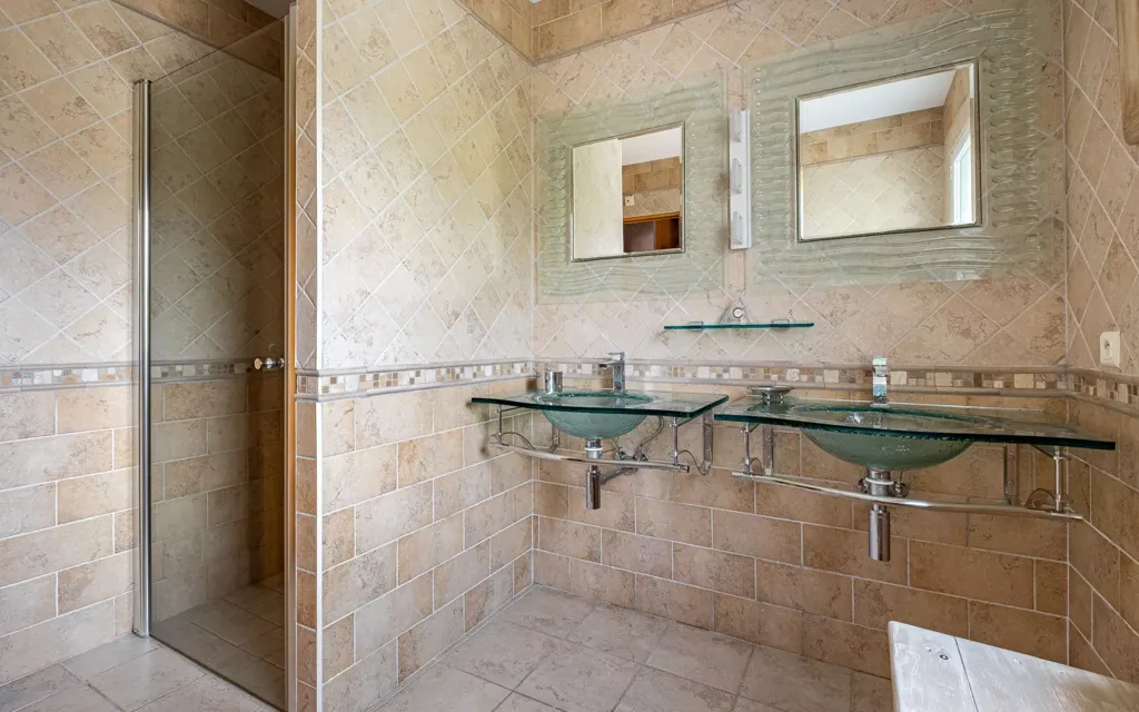 Bagni - Architectural Villa with Garden in Pornichet
