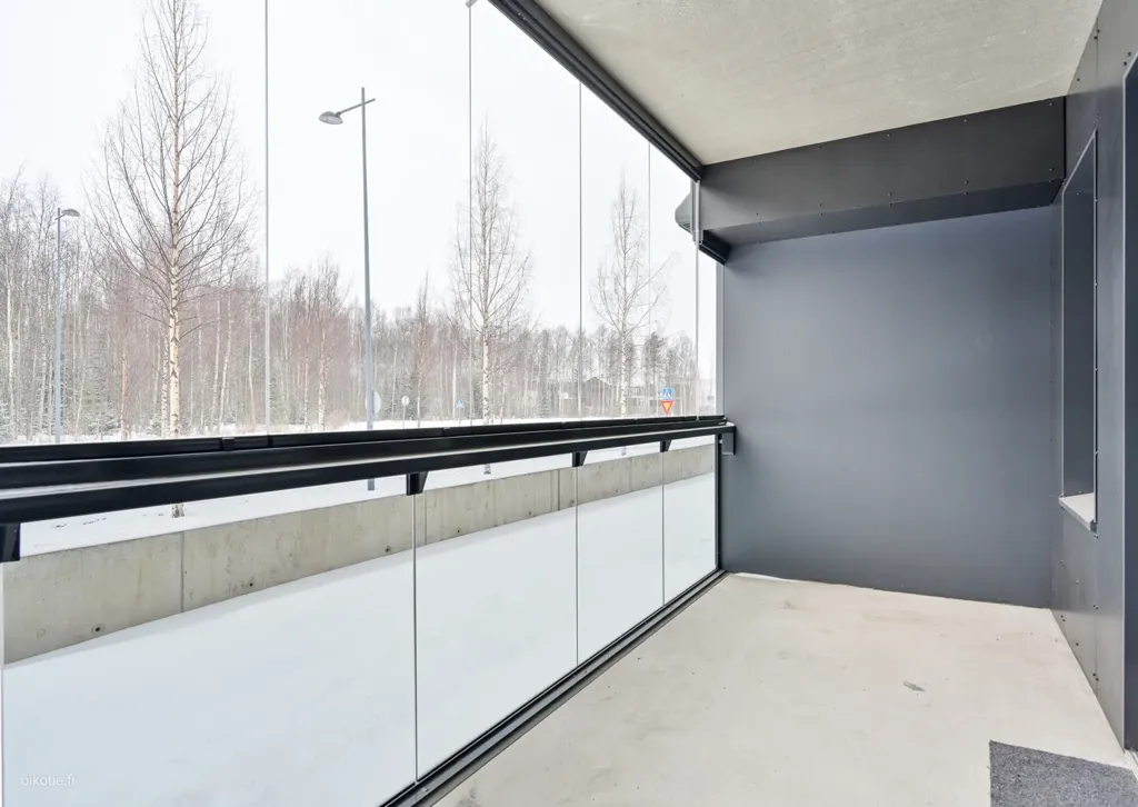 Balcon - Modern Studio with Balcony in Ritaharju, Oulu