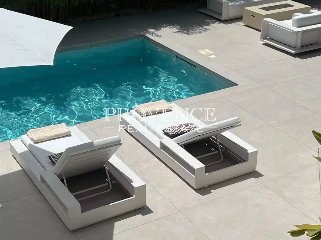 Bassein - Luxury Villa with Pool in Marseille