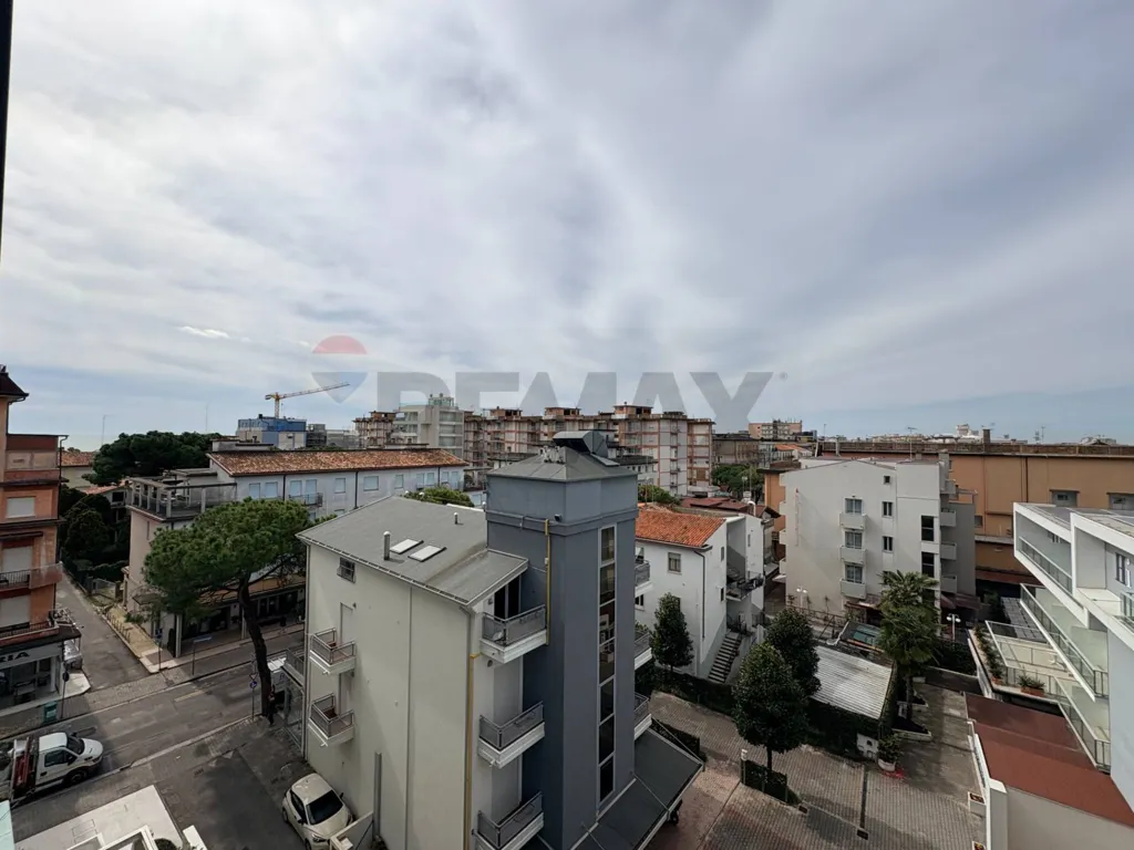 Rõdu - Attic with Pool in Central Jesolo