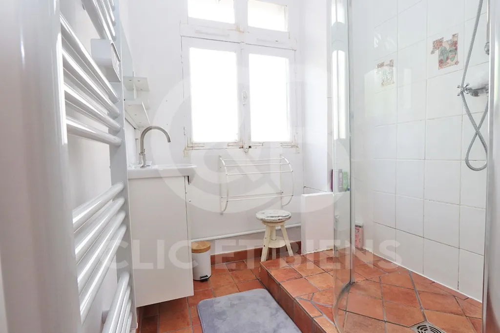 Vannitoad - Characterful Flat with West View in Chaville