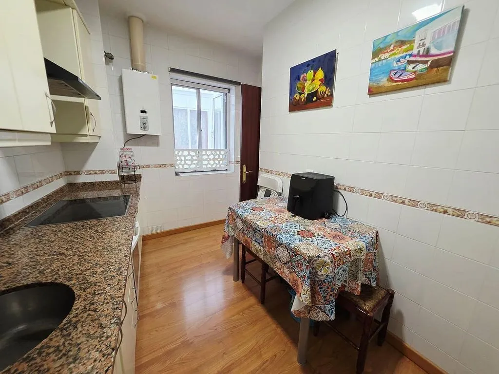 Köök - Historic Centre Flat with Balcony in Cádiz