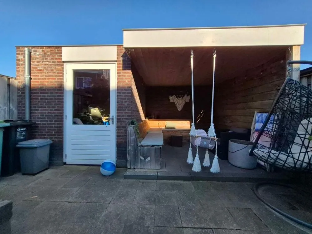 Terrass - Modern Corner House with Garden in Oirschot