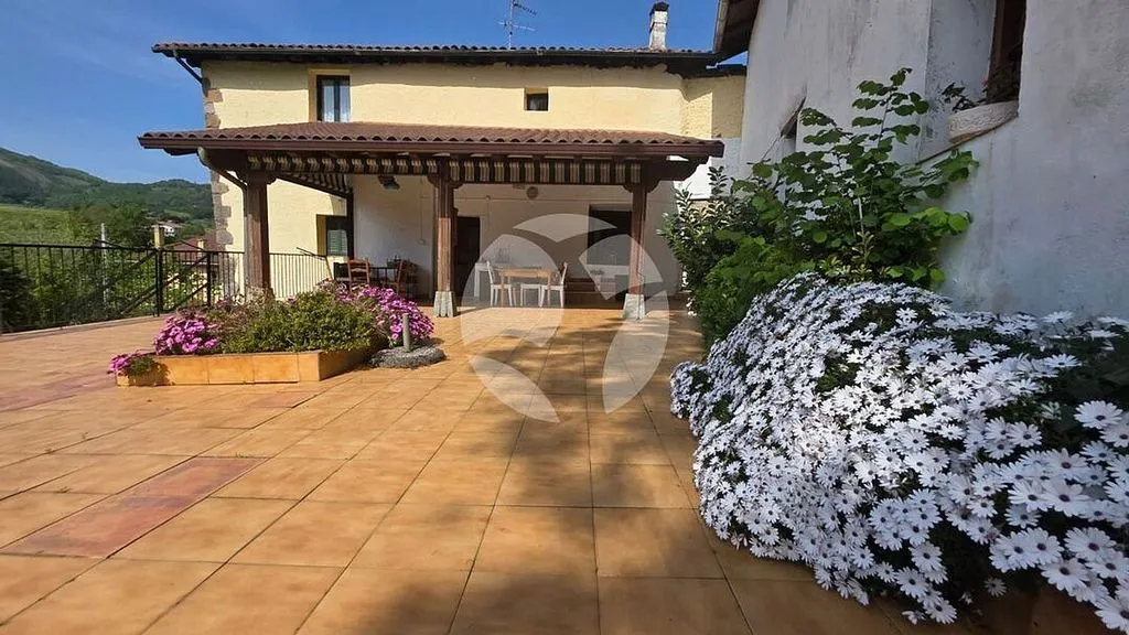 Terrass - Chalet with Terrace in Asteasu