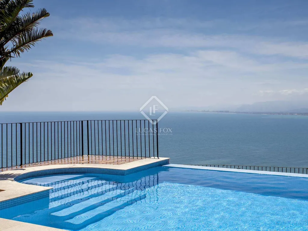 pool_area